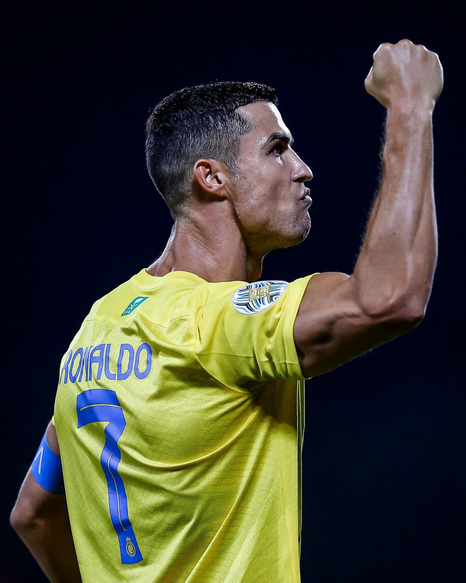 laligafraudss's tweet photo. Ronaldo had to go through the play-offs to qualify for the Asian Champions League through blood, sweat and tears, meanwhile Messi was just invited to the Copa Libertadores by FIFA without having to lift a finger.

Earned, not given 🐐 https://t.co/TxpUwJspWL