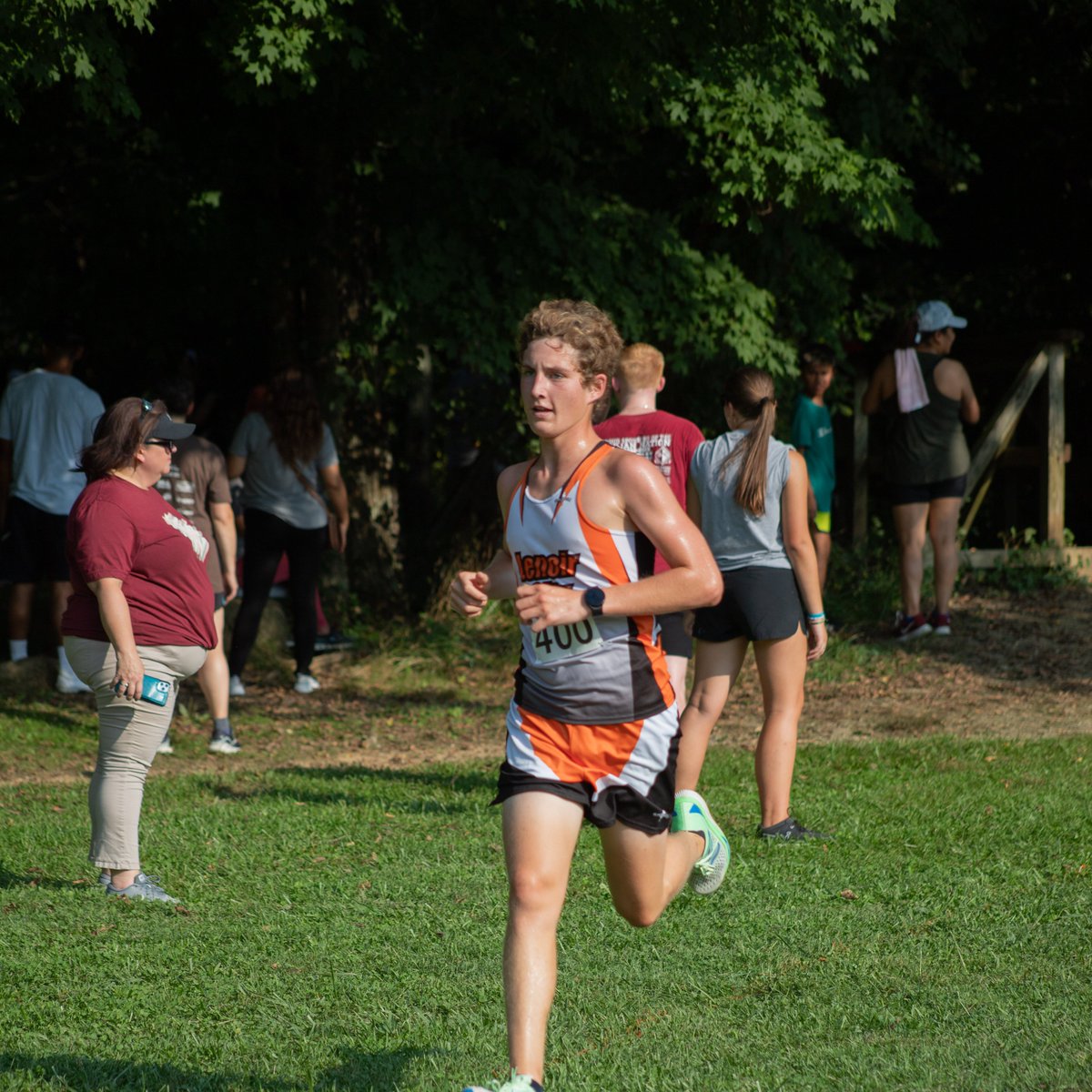 LCPanthersTrack's tweet image. Juniors Sawyer Grace Simmons placed 2nd overall in the girls race and Ryan Jandro finished 7th for the boys.  Sophomore Riley Pickett was 11th.