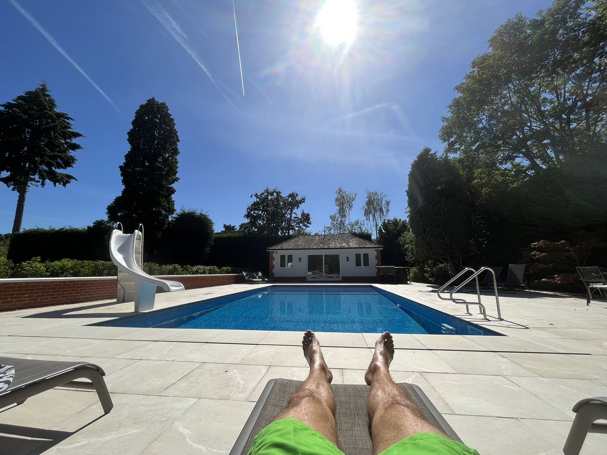 Tennis &amp; golf yesterday, chillin by the pool today…. &amp; a full set of toenails for a change 🤣 Life is good 😎