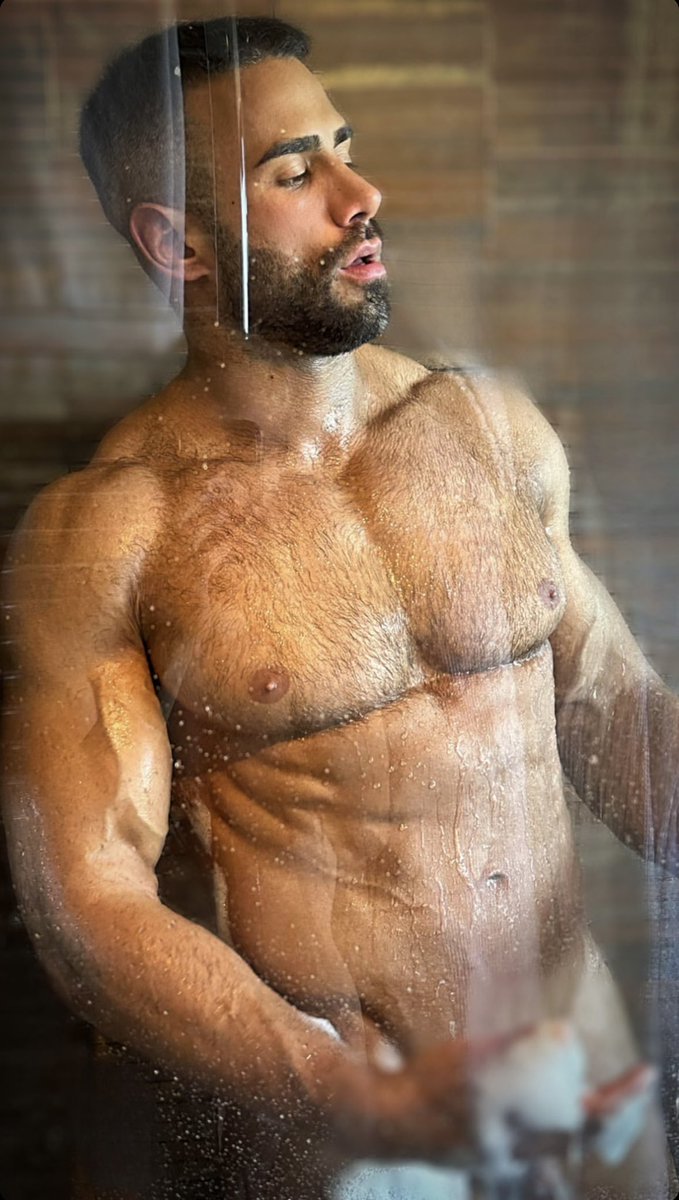 nestor_hb7's tweet photo. Asi me paso el día con esta calor..🔥🔥
Te vienes?😏 https://t.co/BMo3tWrBPC