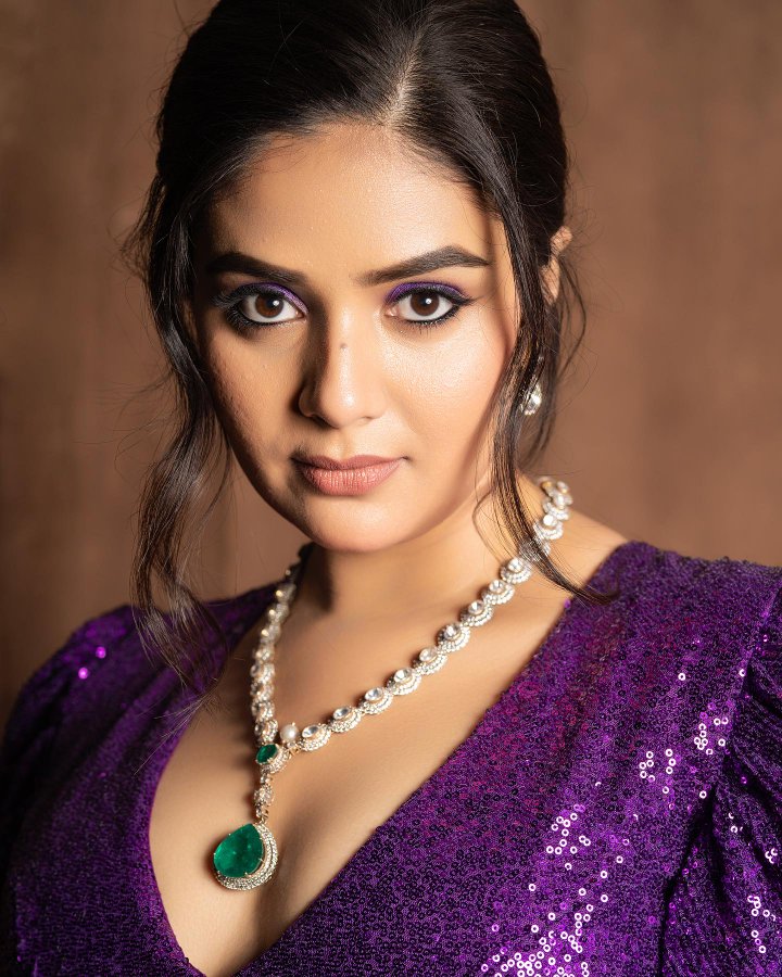 F4NsVKAXsAA7-d6?format=jpg&name=900x900