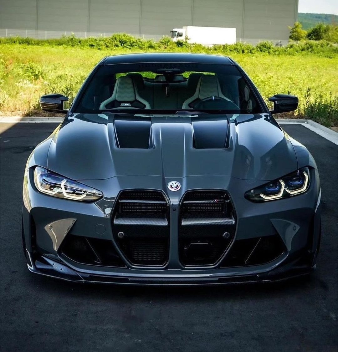 ExoticBMW's tweet photo. BMW M4 Competition ✨ https://t.co/55hNHLJuPc