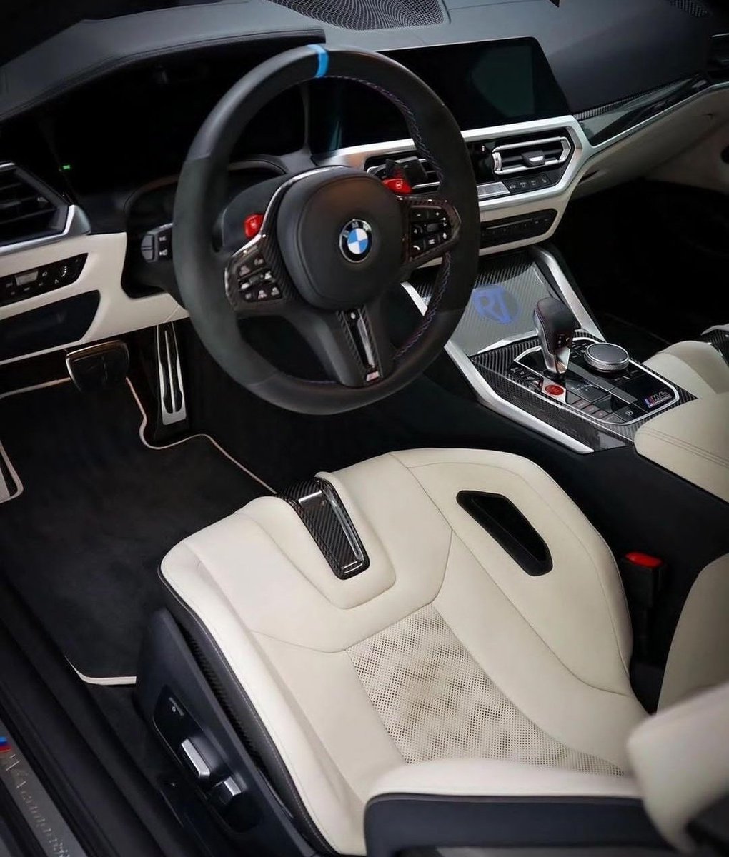 ExoticBMW's tweet photo. BMW M4 Competition ✨ https://t.co/55hNHLJuPc