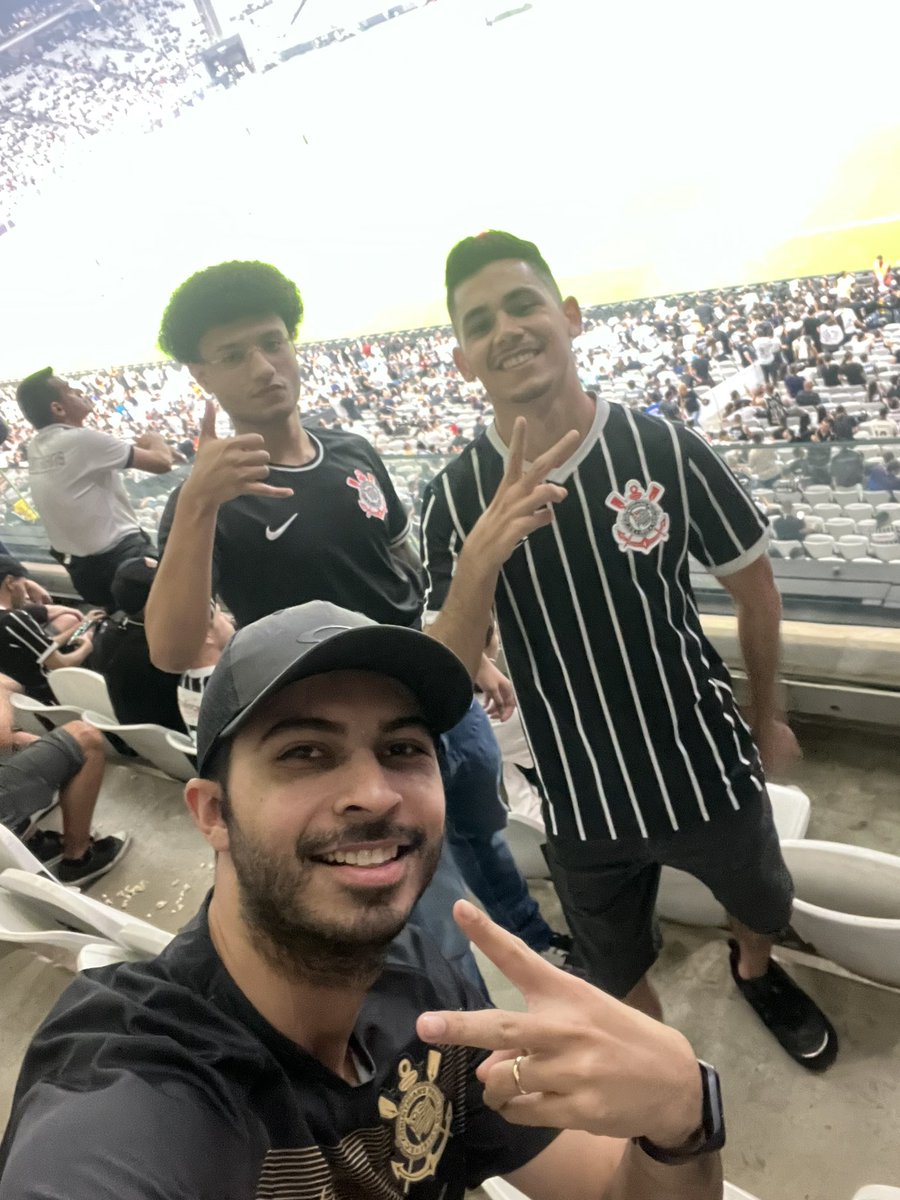 brunoaguiar94's tweet photo. @please_raphaa Comprem sem medo, confiança total. Estive ontem no jogo contra o Estudiantes, a Rapha foi super atenciosa e se colocou à disposição até o momento da entrada no estádio. https://t.co/VJngVoj6e4