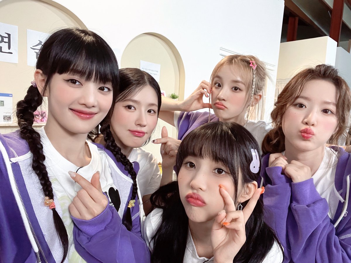 official_i_dle's tweet image. [📸] #G맘대로아이들 ★특별편성★ (G)I-DLE INSIDE

매력 넘치는 다섯둥이 아이들을 마지막으로 (G)맘대로 아이들 ★특별편성★이 마무리되었습니다! 😌
(여자)아이들이 보고 싶었을 네버랜드에게 행복한 선물이 되었기를 바라요 💕

#여자아이들 #GIDLE
#지맘대로아이들