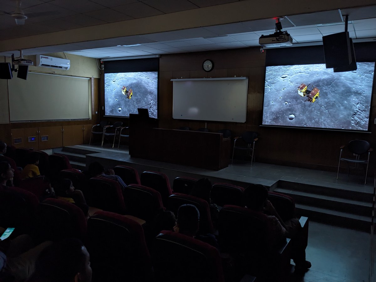 mangaloreman's tweet photo. Livestream party at @iiscbangalore Aerospace auditorium. #chandray https://t.co/qPlr2oDcne
