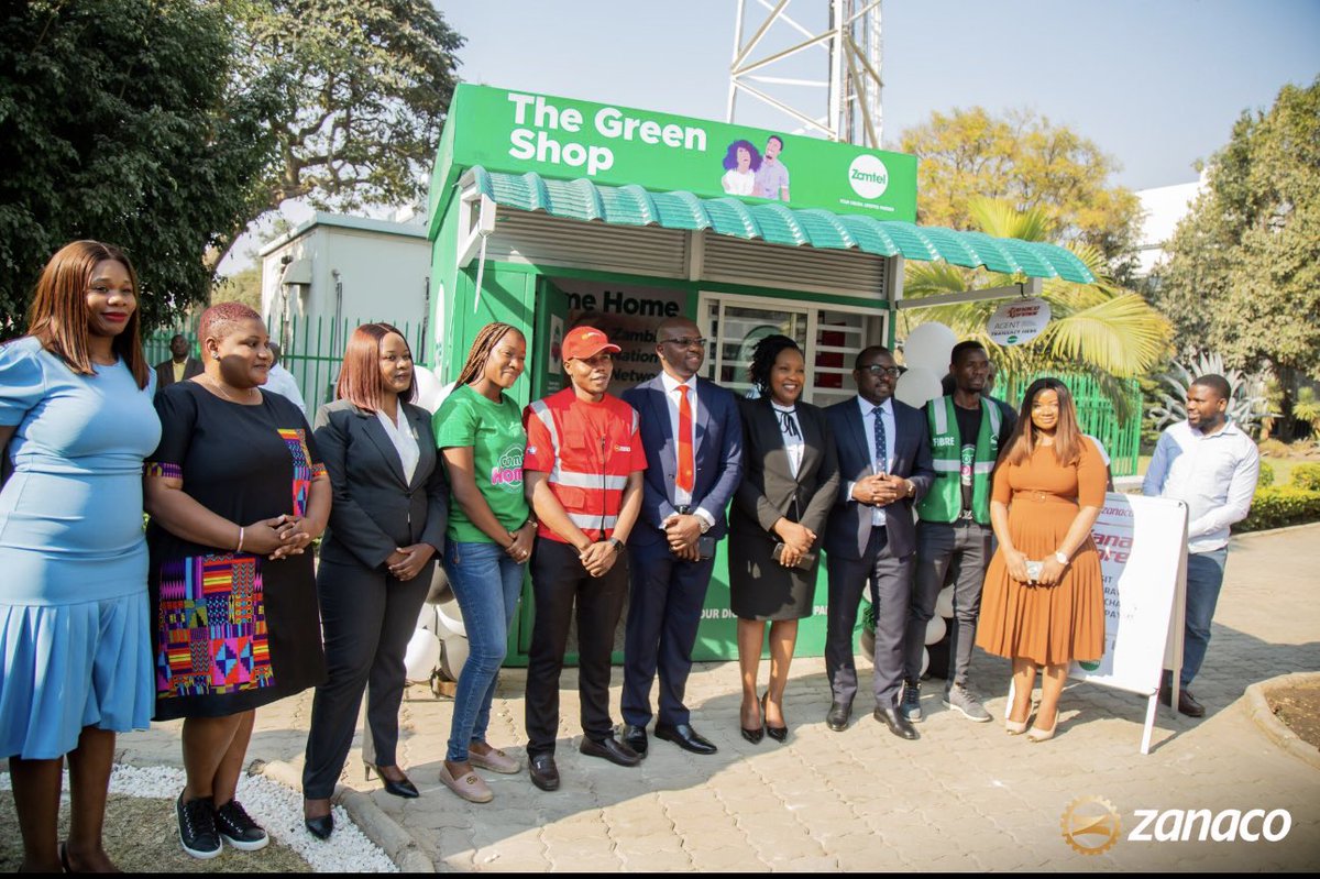 FinInsightZam's tweet image. It’s RED and GREEN making history….

@zanacoplc ✍️ 

Zanaco has partnered with @OfficialZamtel to have Zamtel’s green shop agents act as Zanaco Xpress agents, in addition to Xpress agents in Zamtel service centres.

The signing ceremony yesterday was graced by Zanaco CEO