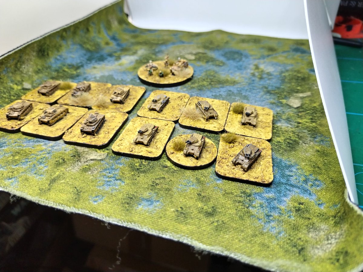 PotanCZ's tweet photo. Both 6mm #panzer I and II from #ButlerPrintedModels, company that supplies #3Dprinted wargames models for wargames from ancient to #WW2 to modern in scales from 6mm to 28mm.
  #ww2wargames #miniatureswargames #scalemodeltank #scalemodeltanks #flamesofwar #wargames #6mmwargaming https://t.co/EuhdCeqEap
