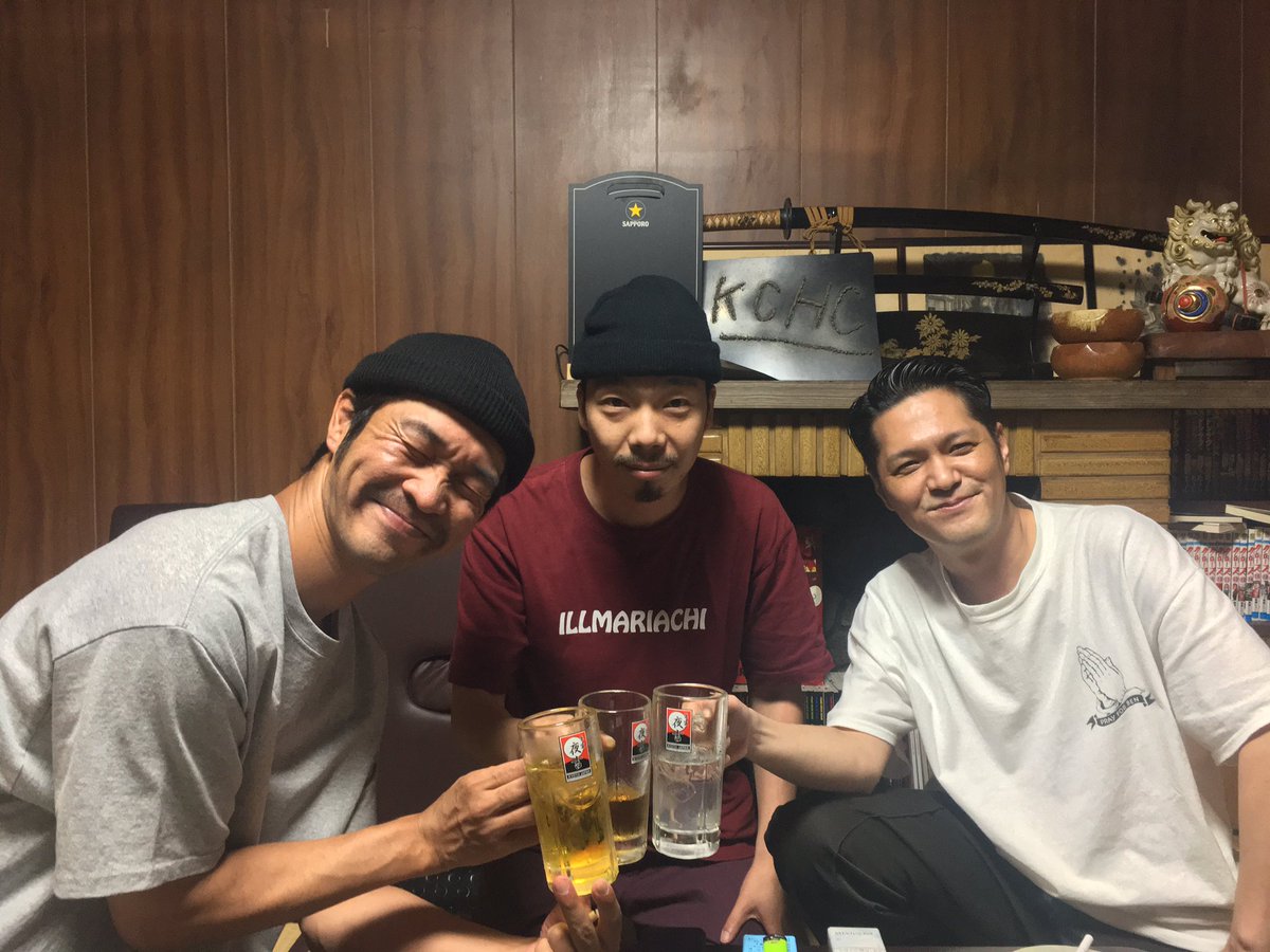 fou_terminal's tweet image. 本日公開‼︎
THRH＆TIGER SPLIT CD [FIGHTING  OUR UPSETS]  発売に伴いレーベルオーナー江頭氏(KiM Vo)とテツヤ氏(THRH Vo)KZK氏(TIGER Vo)の3人による座談会🍻

fou-terminal.com/taidan10-3/

#さし呑み対談
#fightingourupsets
#thrh
#kimhc
#frontofunion
#tigerhc
#fou_terminal