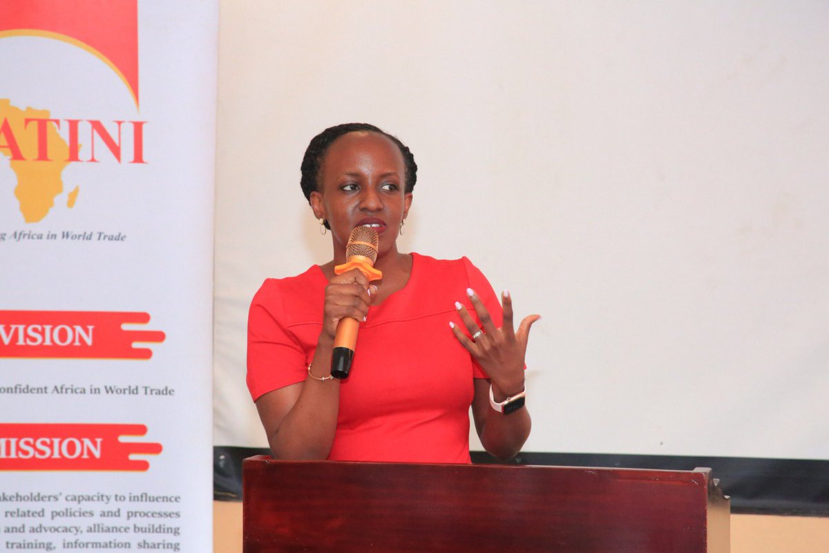 We need to see that we invest a lot in to the capacity of the youths and also listen to them especially when they are innovating - Ms.Peninah Mbabazi Coordinator Trade investments and Development.
SEATINIUGANDA

#EmpoweringYouth
#YouthMonth