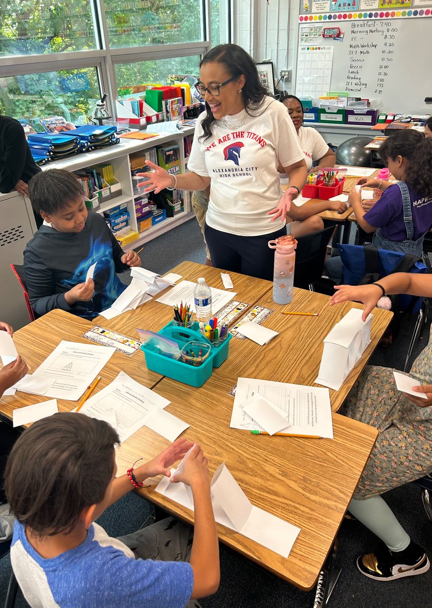 williamramsayes's tweet image. Thanks for stopping by and working with our 5th graders to develop their growth mindset, @ACPSk12Supt !