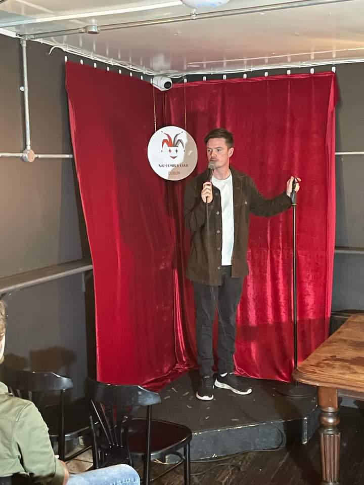 I tried out new material last night at an open mic and I got honest feedback, time to go back and restructure some bits. It's a hard process but I love every second of it ❤️

#standupcomedy  #newmaterial #mullingar #Dublin