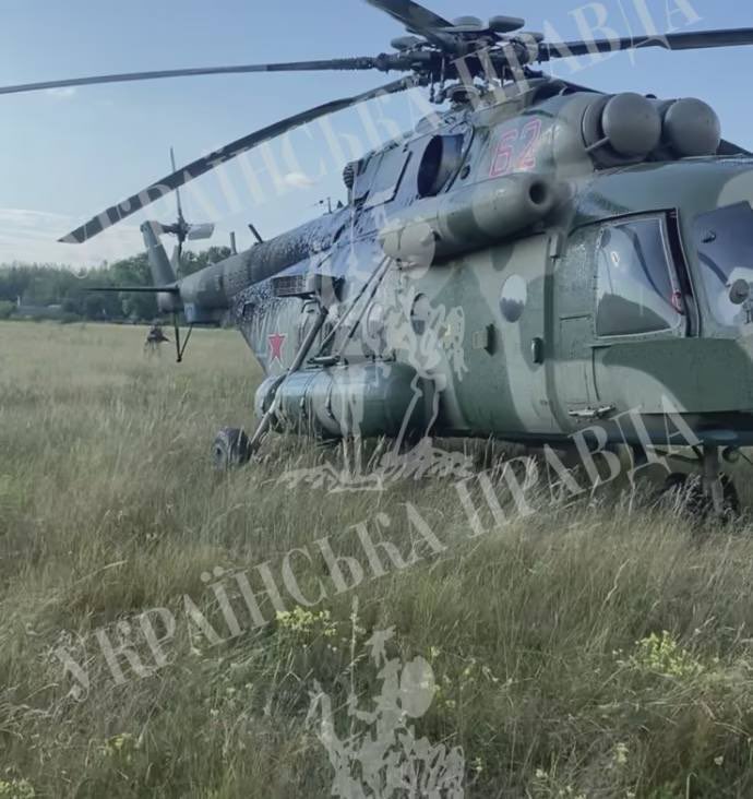 front_ukrainian's tweet photo. ⚡️Intelligence lured a 🇷🇺Russian Mi-8 helicopter with a pilot to 🇺🇦Ukraine.

It was a special operation of the Main Intelligence Directorate of the Ministry of Defense of Ukraine, which lasted more than 6 months.

Along with the pilot, there were two crew members on board who did not know where the helicopter was actually going.
The crew made a flight between two air bases and transported parts to Su-27, Su-30 cm fighters.

The pilot remained in Ukraine, his family was taken to Ukraine early. Now the pilot and his family are in Ukraine.
The Mi-8 remained in Ukraine, and so did the parts for the fighters.