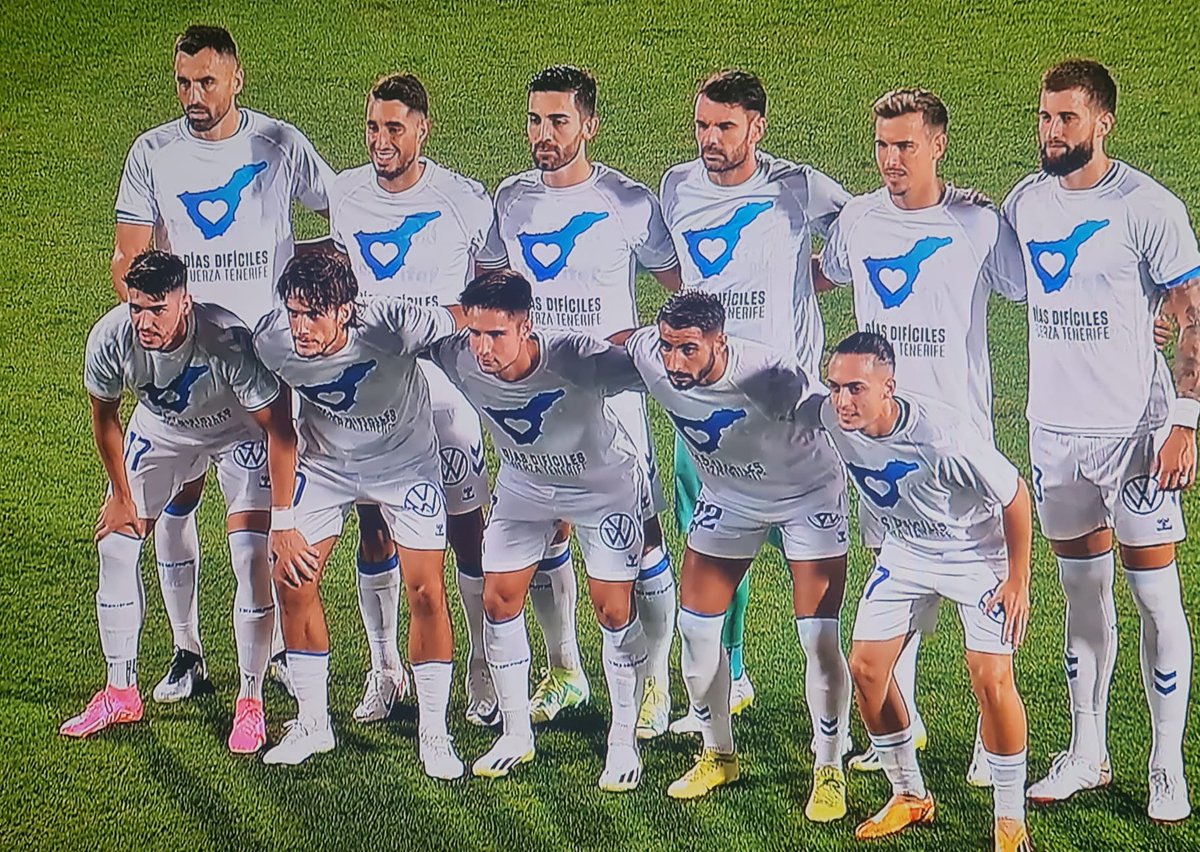 MANOJ DASWANI 🏴 (@mdaswani) on Twitter photo 🏴🔵 ¿Quieres ir este sábado al partido del <a href="/CDTOficial/">CD Tenerife 🏴</a>? ¡Haz RT y gana una invitación doble!
#FuerzaTenerife 🏴🔵 ¿Quieres ir este sábado al partido del <a href="/CDTOficial/">CD Tenerife 🏴</a>? ¡Haz RT y gana una invitación doble!
#FuerzaTenerife