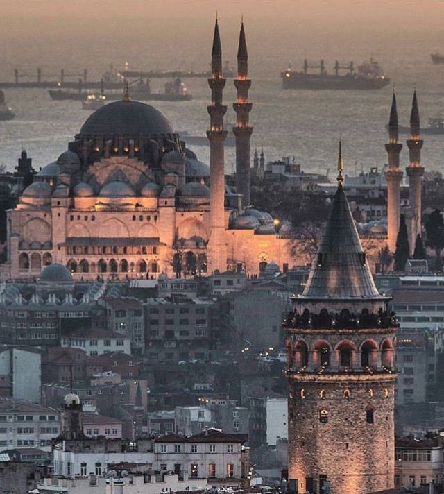 ayaserenat's tweet photo. Dua ettiğinizde çok isteyin çünkü vereceği hiçbir şey Allah'a ağır gelmez.

 Hz. Muhammed (s.a.v) https://t.co/US8VfJdlz9