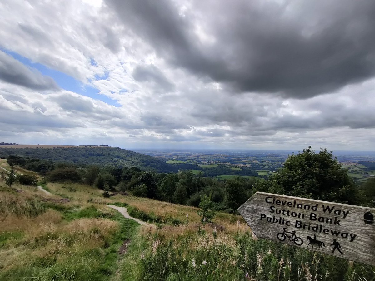 @SuttonBankBikes Sutton Bank, North York Moors looking AMAZING - Get yourself a mountain bike hire and go for a ride! #ActiveTravel