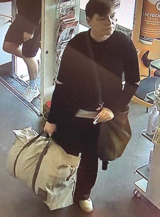 Vi leder efter Bettina, som er savnet af pårørende efter hun forlod hjemmet i Søborg i går.
Hun er 41 år, 165 cm høj, har mørkrødligt hår, iført mørkt tøj og medbringer en stor beige taske og en mørk skuldertaske #politidk