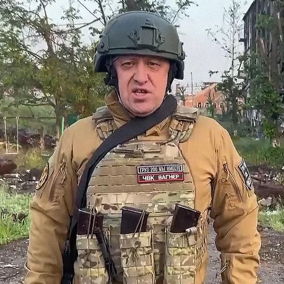 jacksonhinkle's tweet photo. 🇷🇺 BREAKING: Wagner’s Evgeny Prigozhin was listed among the passengers of a plane that just crashed in the Tver region. https://t.co/vqlw2RuG9c