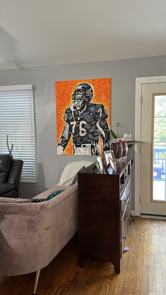 paytonsun's tweet image. #Breaking: The legendary Steve 'Mongo' McMichael is now a step closer to immortality! He's 1 of 3 Senior finalists for the @ProFootballHOF class of 2024. What a amazing day! So privileged to be here w/ him on this milestone moment. #Bears 🐻⬇️