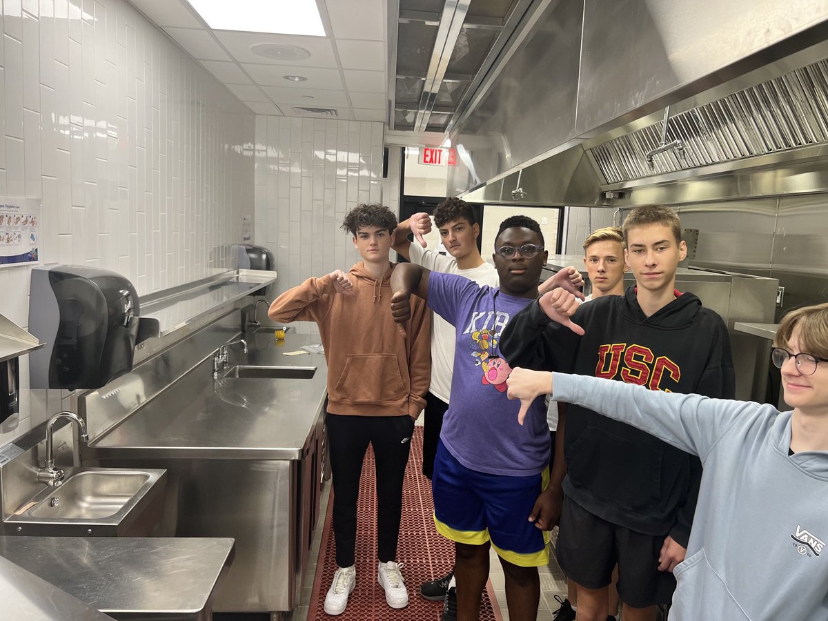 1/5 Culinary Arts on a field trip today to our unfinished BOH. Thumbs up or down on hand wash stations having all the ⁦@ServSafe⁩ requirements! #realworldexperience ⁦@prosperCTE⁩ ⁦@amylviars⁩ ⁦@WalnutGroveHS⁩ ⁦@TothDustin⁩ ⁦@AClaypooleFCS⁩