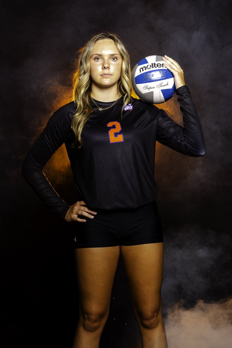 HCUVolleyball's tweet photo. We are 2️⃣ days away from first serve… We’re ready… are YOU?😈

#dawgsup https://t.co/7LqtoeDGaP