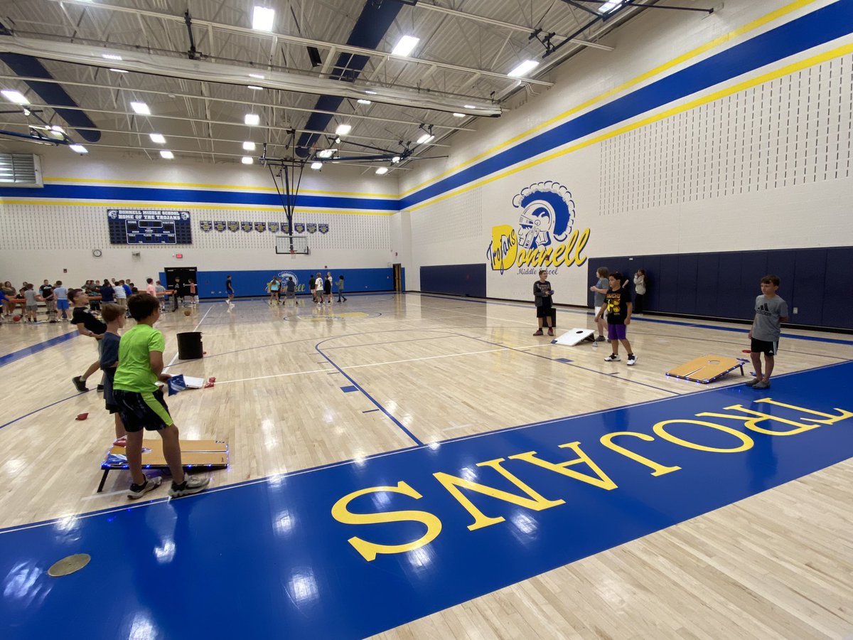 DonnellMiddle's tweet photo. Recess Donnell Style!!! Gaga Ball!  Corn Hole!  Kan-Jam!  4-Square and Basketball!  All set up and taken down by our SVC’s (Student Volunteer Corp)
#TrojanTrue #DonnellProud @FCSTrojans https://t.co/Vy4PDugIsP