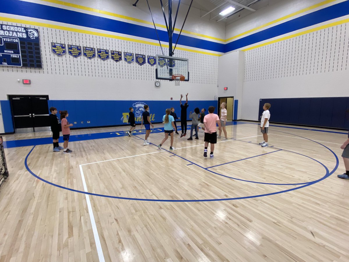 DonnellMiddle's tweet photo. Recess Donnell Style!!! Gaga Ball!  Corn Hole!  Kan-Jam!  4-Square and Basketball!  All set up and taken down by our SVC’s (Student Volunteer Corp)
#TrojanTrue #DonnellProud @FCSTrojans https://t.co/Vy4PDugIsP
