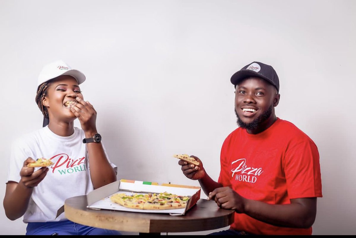 EAZIMANDOTCOM's tweet photo. As part of my busy schedules I joined @pizaworld to celebrate their buy one mega pizza Ghs 130 and get one free. Today happens to be the Twosome xperience at Pizza on every Wednesdays.

Visit any of our branches Monkey hill, Tarkwa, Anaji and Lagos to order yours now. https://t.co/zt8NrHyZ5b