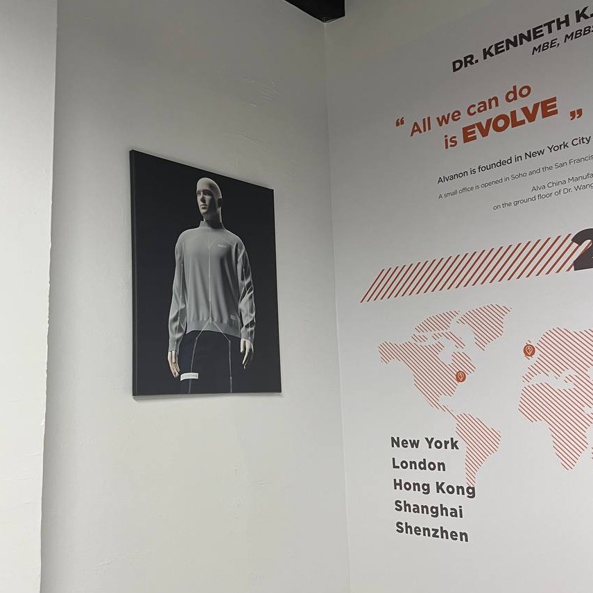 Printleaf's tweet image. 🎨✨ Check Out the Stunning Transformation at Alvanon Body AI Office! ✨🎨
#OfficeTransformation #ElevateYourSpace #CreativeDecor #PrintleafInstallerServices #ArtfulAmbiance
