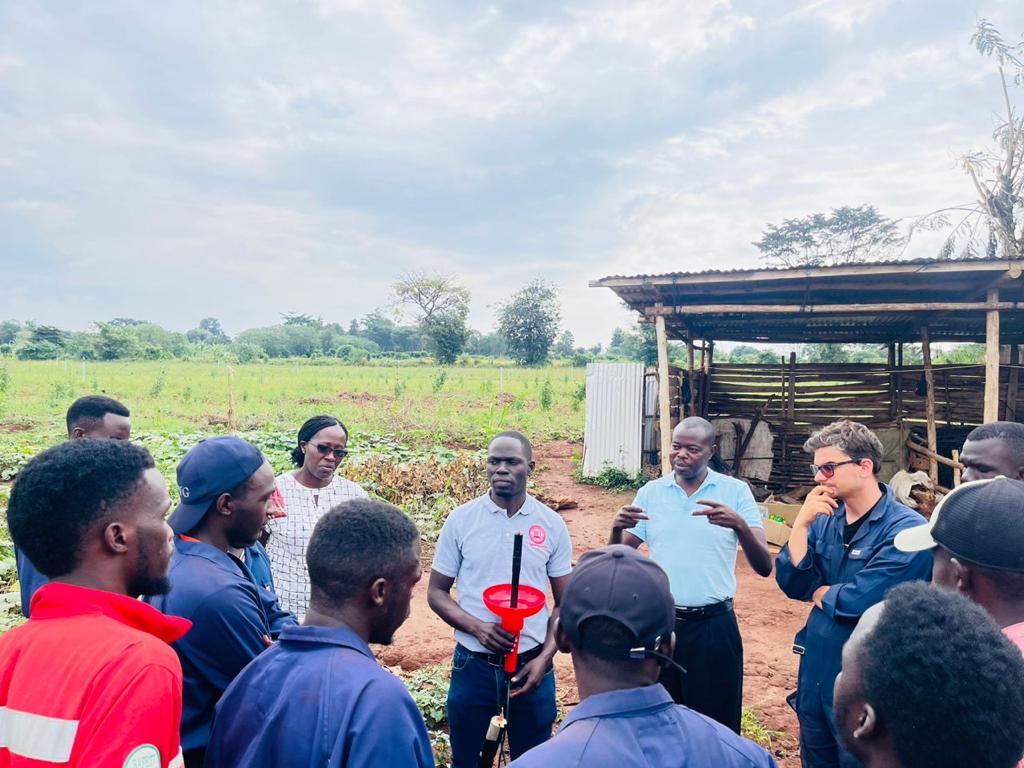 MAK_DABE's tweet photo. 🌿🌱 Witness innovation in action! The Department of Agricultural and Biosystems Engineering at Makerere University, alongside @akvointernational, has successfully installed a Wetting Front Detector (WFD). #IrrigationInnovation! #AgriEngineering #MakerereUniversity https://t.co/gAThwohZhL