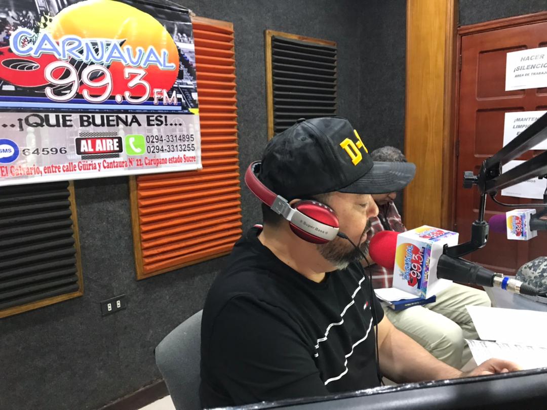 Durante su programa radial "En Vivo con Julio Rodríguez", el <a href="/AlcaldeJulioRod/">AlcaldeJulioRodríguez</a> llamó la atención sobre la toma ilegal de agua en un sector de la jurisdicción.
"Nos duele esta situación", manifestó.
"Tenemos que poner mano dura, ejercer la autoridad", enfatizó.