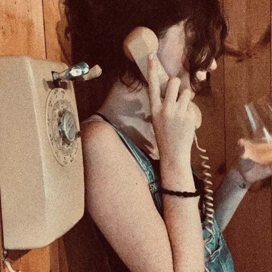 Some songs <a href="/NateFlaks/">Nathan Irving</a> worked on -

“Sitcom Wife” by <a href="/imbashlow/">Imbashlow</a> (vocal production 🎤) 
open.spotify.com/track/1DlvRflN…

“Hey (demo)” by <a href="/abbycarey3/">abby</a>  (piano 🎹)
open.spotify.com/track/5NV6vvBi…