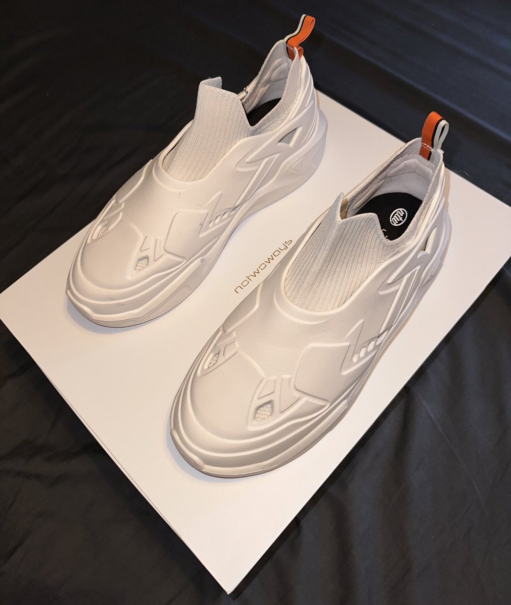 BuxtonHW's tweet photo. The new @notwoways foams ๐งก
#notwoways https://t.co/tsQI38NlME