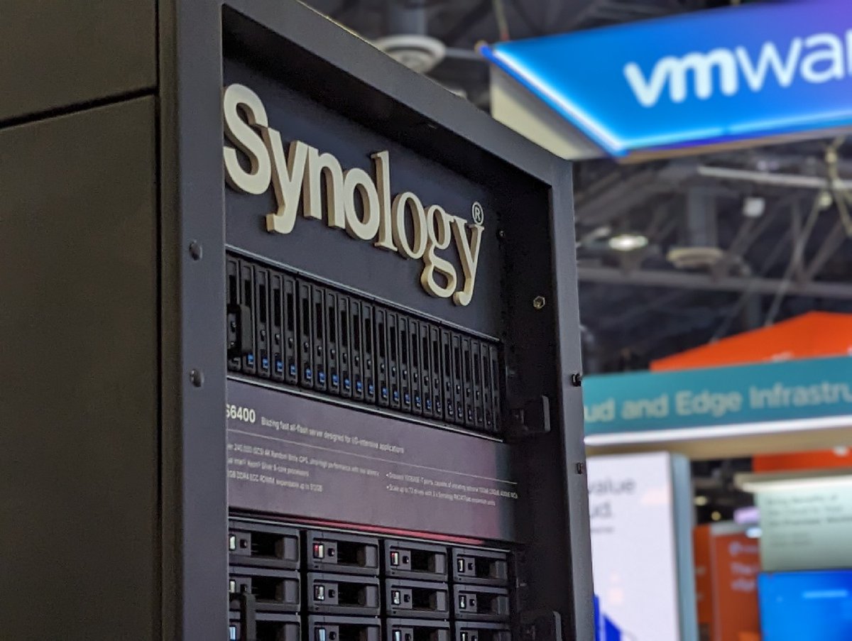 Synology tweet picture