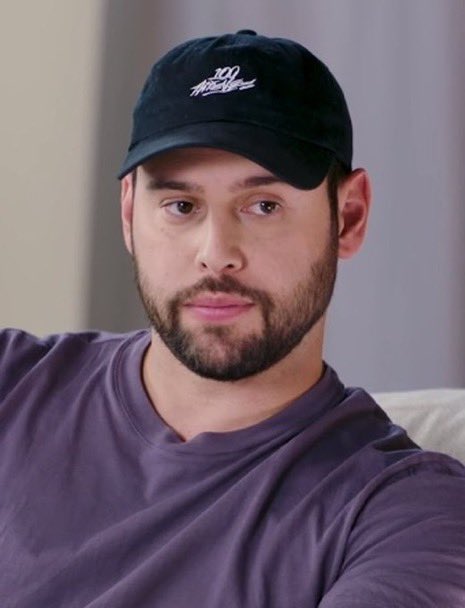 🚨Katy Perry has rejected the offer from Scooter Braun to be the new client under his management. Perry turned down immediately due to protect her friendship with Taylor Swift, source tells Variety