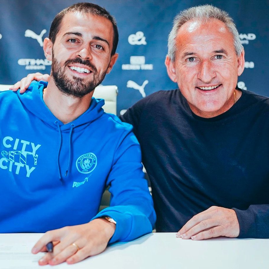 imfuraluc01's tweet photo. Bernardo Silva has signed a new contract at Manchester City until June 2026. 🇵🇹✅

City yabashije kuvugurura Contract ya Silva kugeza 2026. 

Umwe mu bakinnyi beza ku isi mu kibuga hagati kuri Ubu. 

@bbfmumwezi 95.3 FM https://t.co/IGOll2wJbm