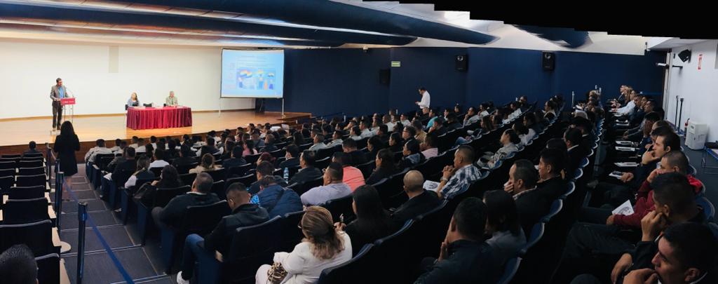 jlcalderonrios's tweet photo. La @SEGOB_mx inicia el segundo curso de capacitación a las personas servidoras públicas de @GN_MEXICO_, enfocado al tema de diversidad sexual, que se realizará del 23 al 25 de agosto, asisten más de 170 personas de esta institución.

#DGPPDH #DDHH https://t.co/D8x33wht2E
