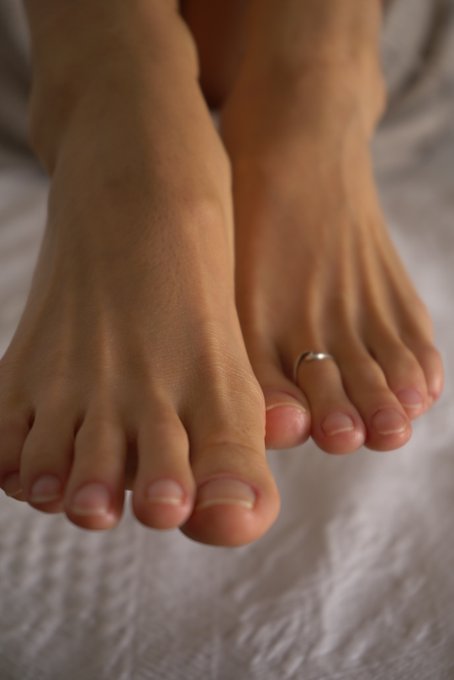 Would you cum on them? #feet #toes #longtoes #feetfethish #footfetish #feetcontent #feetpic @retweetfeet9k<a href="/tag/feet"class="tags">#feet</a><a href="/tag/toes"class="tags">#toes</a><a href="/tag/longtoes"class="tags">#longtoes</a><a href="/tag/feetfethish"class="tags">#feetfethish</a><a href="/tag/footfetish"class="tags"><span>#footfetish</span></a><a href="/tag/feetpic"class="tags"><span>#feetpic</span></a><a href="/tag/feetcontent"class="tags"><span>#feetcontent</span></a>