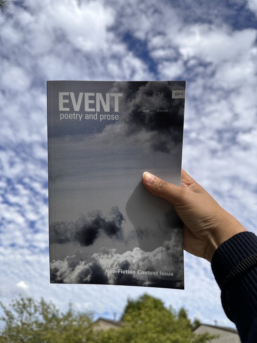 From <a href="/nmlhazard/">Nadja Lubiw-Hazard 🇺🇦</a>'s story, Turtle Dreams. "I dive into the blue and glide forward, my arms stretching, twisting, pulling back, my legs kicking steadily... For the longest time, there's nothing more than this: the pull of the current, the filtered sun, the caress of the warm water."