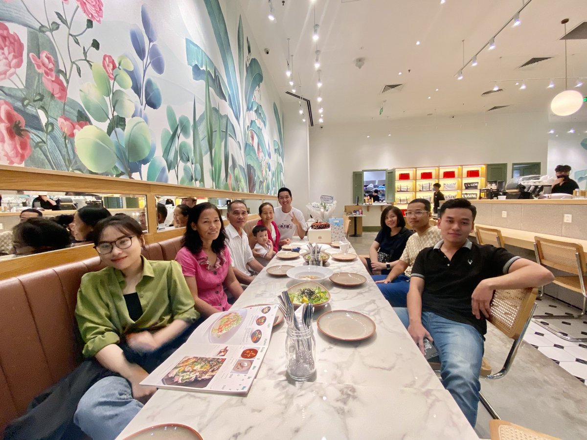 foodies_xyz's tweet image. From Berlin -&amp;gt; Ho Chi Minh City 🗺️

With the new Google map integration, Plato can be used anywhere 😋

Download the app and start earning that sweet DINE!
getplato.app/start/