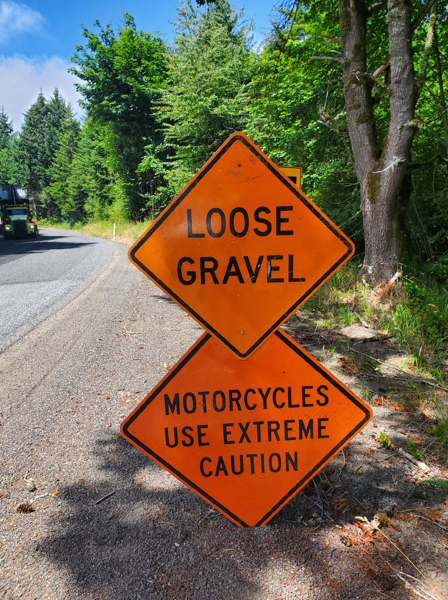 LewisCoWaPW's tweet photo. Chip seal work continues in the Centralia area today on Independence and Draper. Expect lane closures and delays. Please slow down and use caution when traveling through the work zone. #GiveEmABrake #slowdown #LCPW https://t.co/VoDmP5R7sv