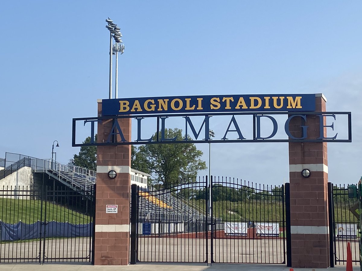 Officially official! 

What a great thing to see as you enter the stadium! 

#bagnolistadium #bluedevilpride