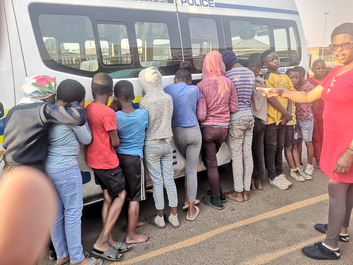 26 South African children who were about to be trafficked abroad were rescued in Kliprivier. The public has been requested to check Kliprivier police station to see if they have any information regarding the missing child(ren).