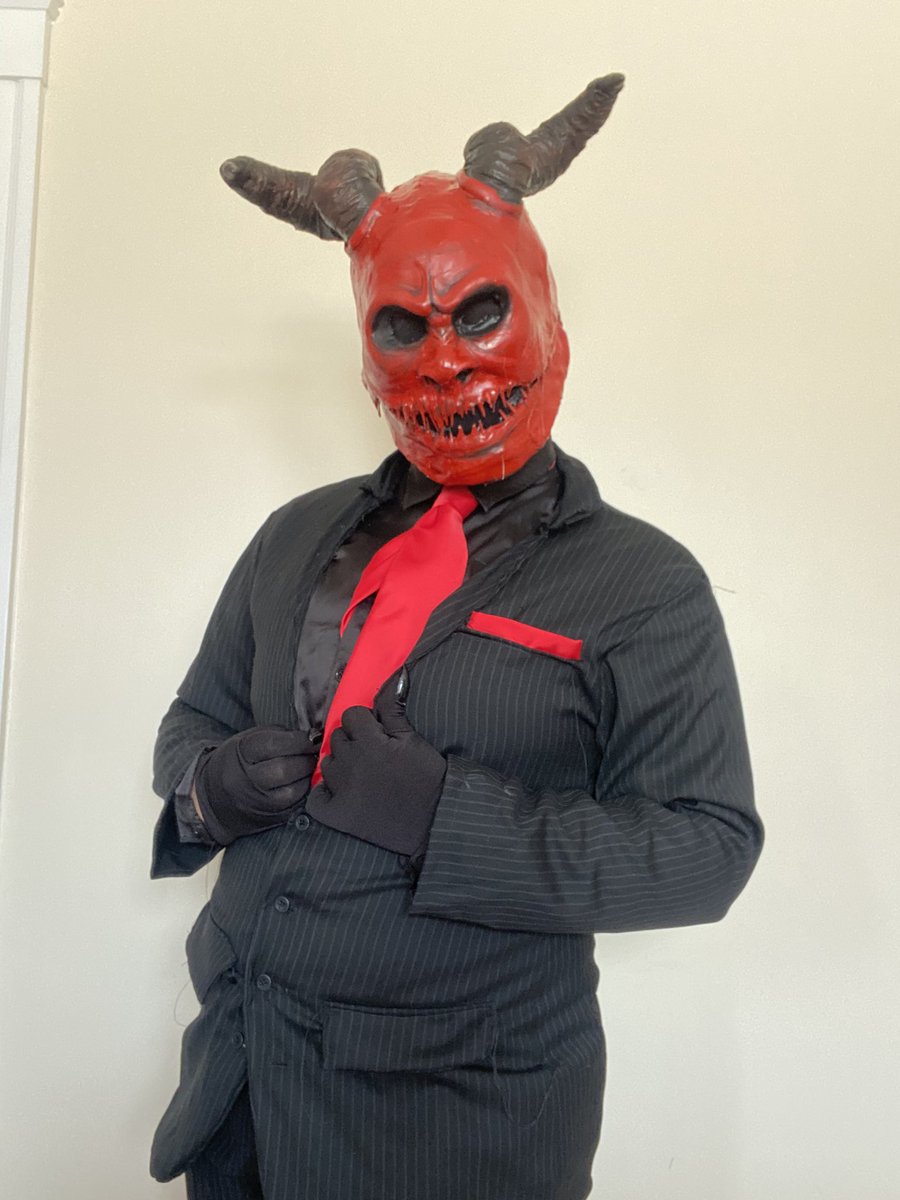 doodncoovoo's tweet photo. Malak is complete! I know I said that back in November but I mean it now
I’ve also since fixed the jaw so it’s not as crooked and added ears 😌
.
#darkdeception #cosplay #darkdeceptioncosplay #darkdeceptionmalak https://t.co/EejaeMrzp2