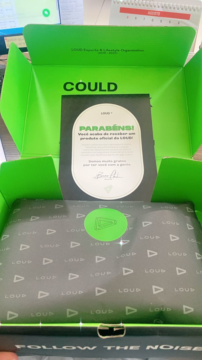 ribeiro_regiany's tweet photo. @LOUDgg  
Aaaaa chegou 🥰❤️💚 https://t.co/yIfzRQVDBd