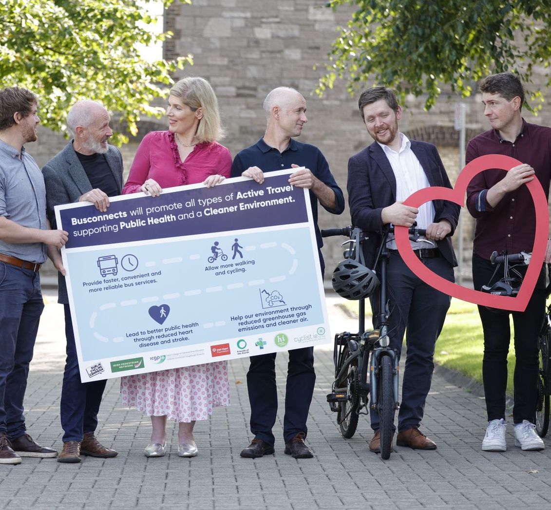 Awesome to see @cyclistie gathering @Irishheart_ie, @ICGPnews, @HSELive and @IrishDocsEnv with  the Active Travel Coalition this morning, calling for leadership not scaremongering round @BusConnects and other #activetravel projects @IrishCancerSoc @Diabetes_ie @IrishPedestrian