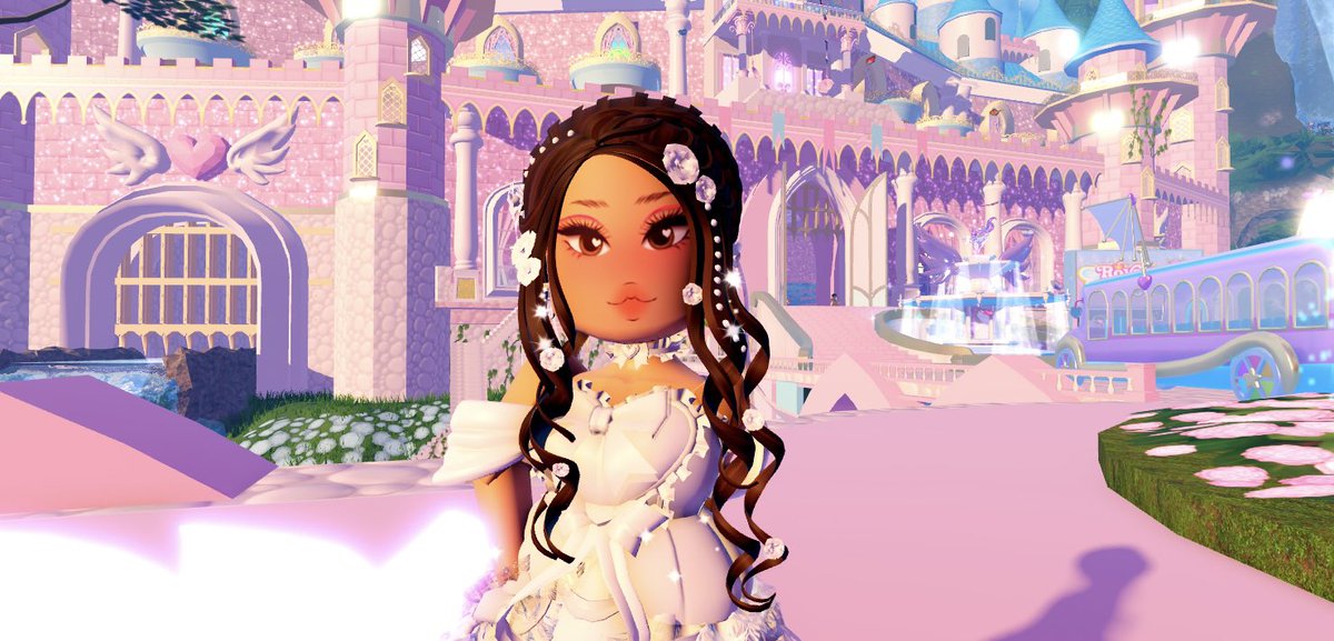 a like can win 20,000💎

fllw me &amp; rt
#royalehigh