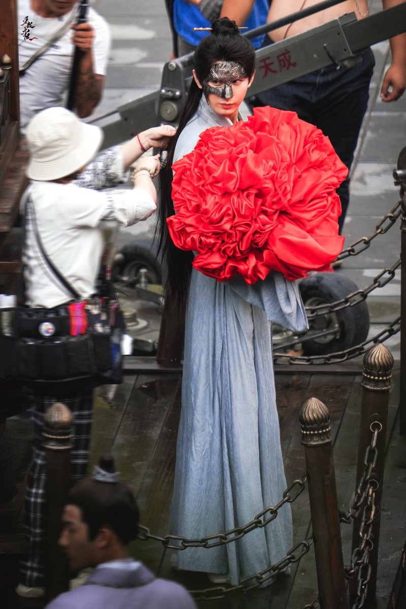 PLS FOLLOW HIM  👉🏻ins：_17cy_ 

#ChengYi #MysteriousLotusCasebook 
#莲花楼 #成毅