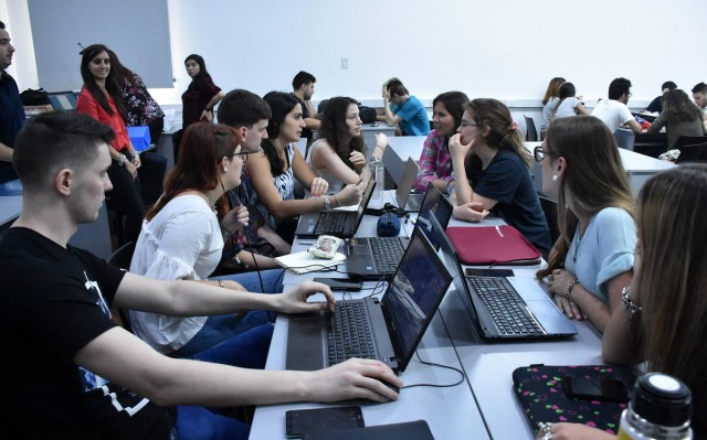 La UNL será sede del Rally Latinoamericano de Innovación 2023

Es organizado conjuntamente por todas las facultades de la UNL, y la UTN Facultad Regional Santa Fe. Se desarrollará los días 6 y 7 de octubre.

web9.unl.edu.ar/noticias/news/…