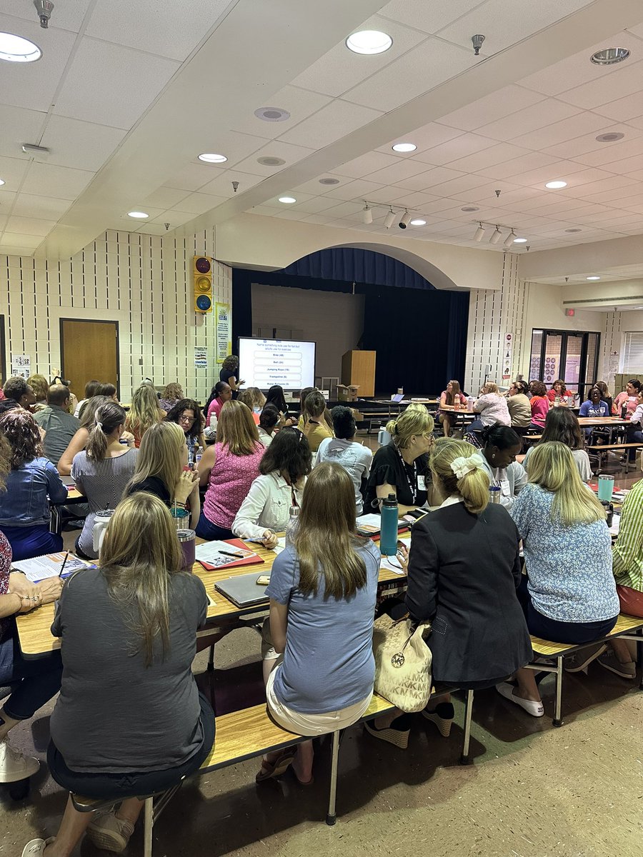 MrH_LSES's tweet photo. Thrilled to welcome back our support staff today! We are a family so what better way to welcome everyone back than playing CMES Family Feud! #CMESProud 🐾❤️🐾 https://t.co/3NHS7rVmgh